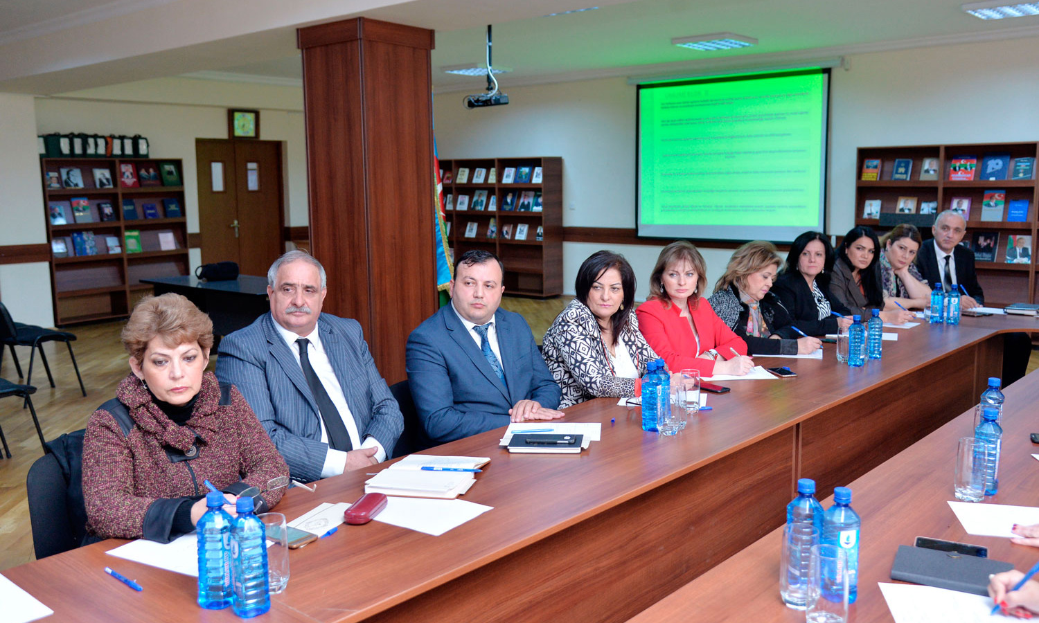 “Məktəb seminarları” davam edir