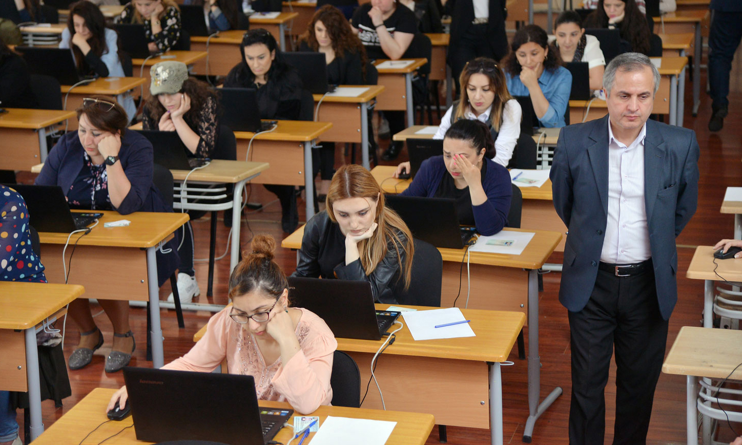 BŞTİ müdiri işə qəbul imtahanının gedişini izləyib