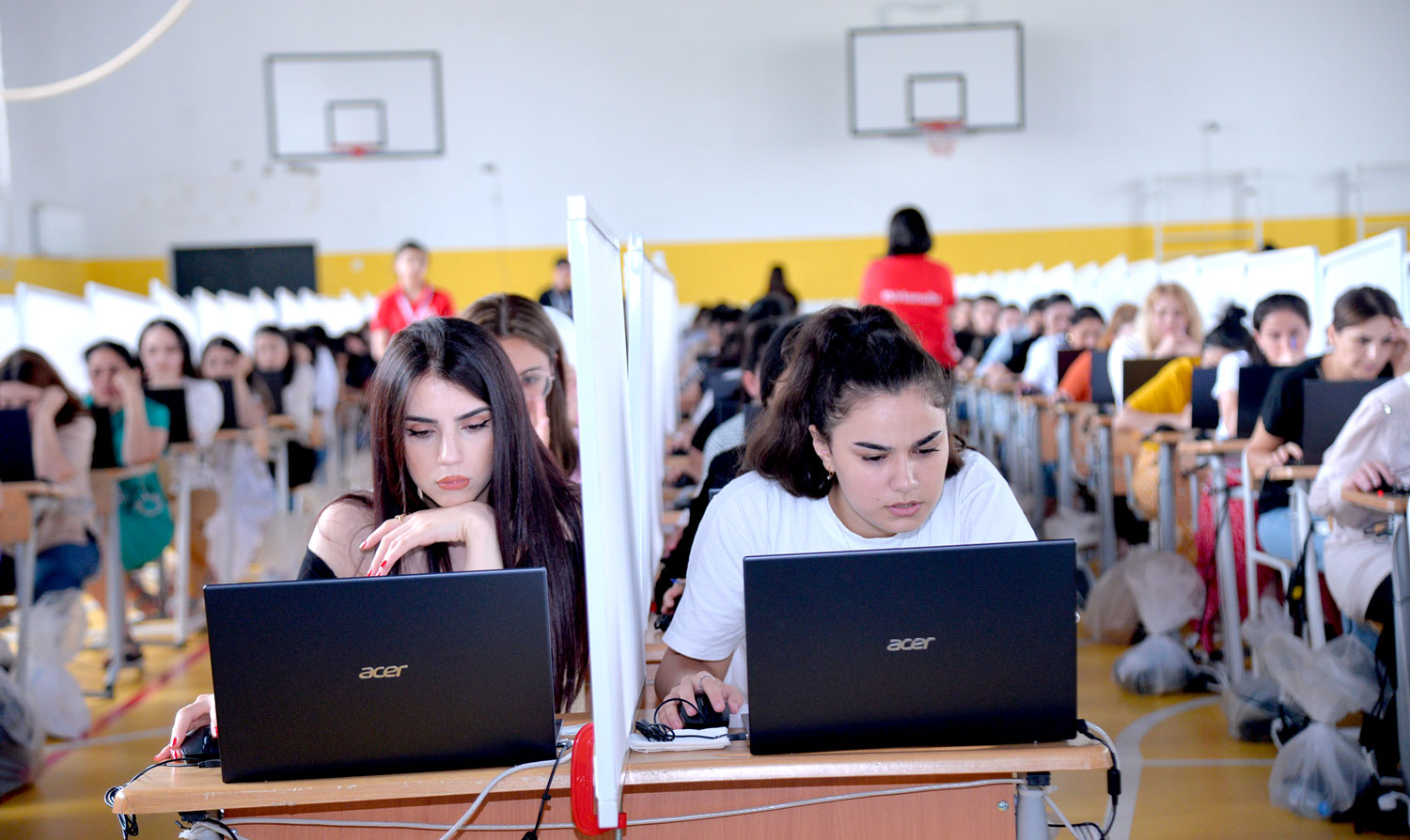 Paytaxtda MİQ üzrə 6 imtahan mərkəzi fəaliyyət göstərir