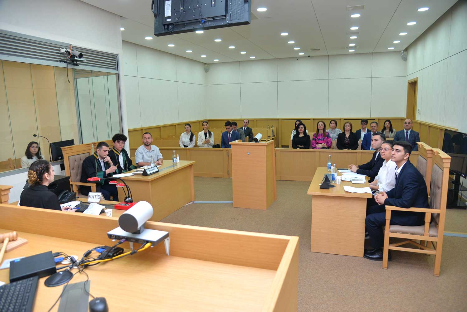 Səhnələşdirilmiş məhkəmə müsabiqəsinin praktik mərhələsi