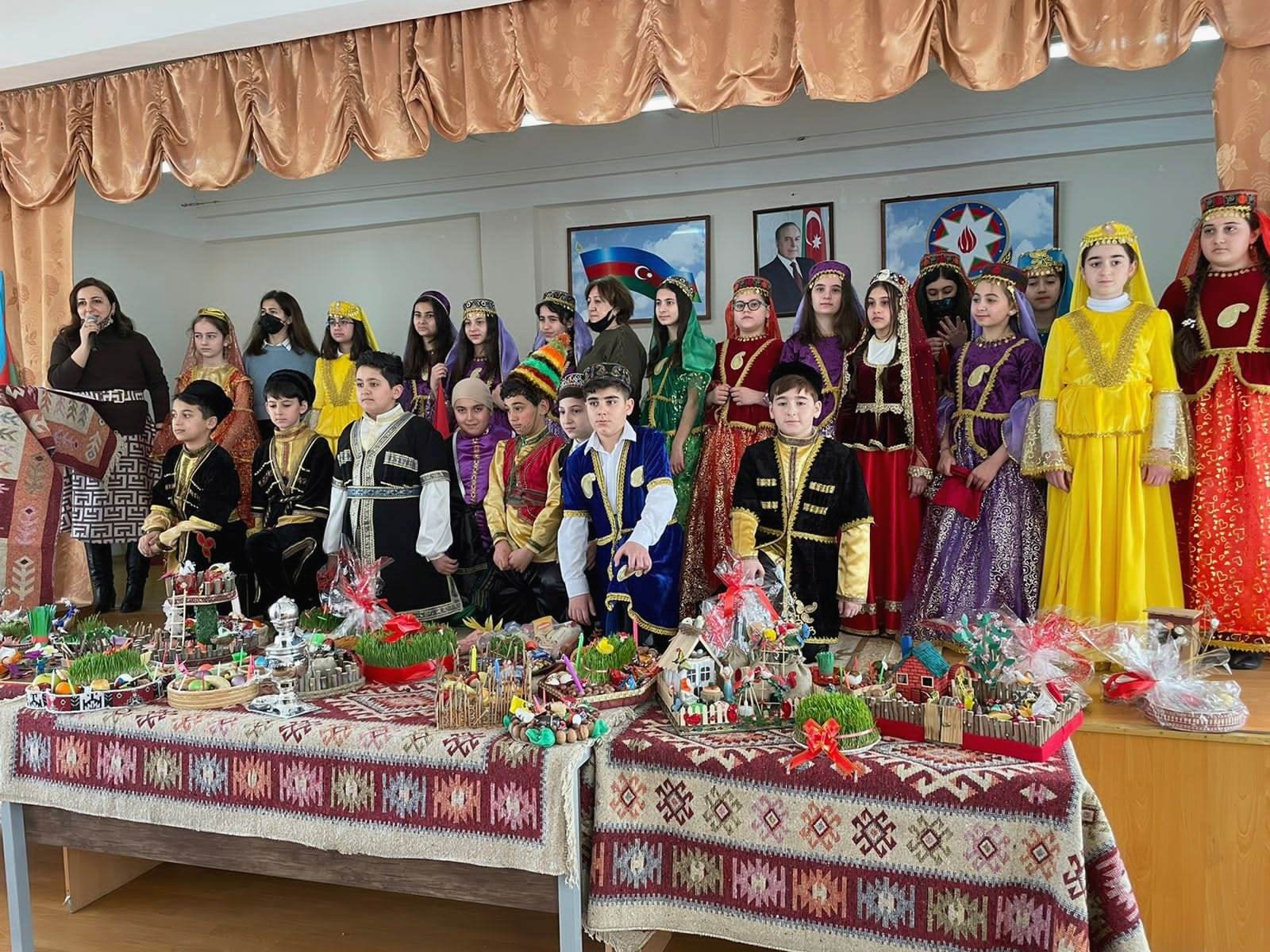 Məktəblərdə bayram tədbirləri