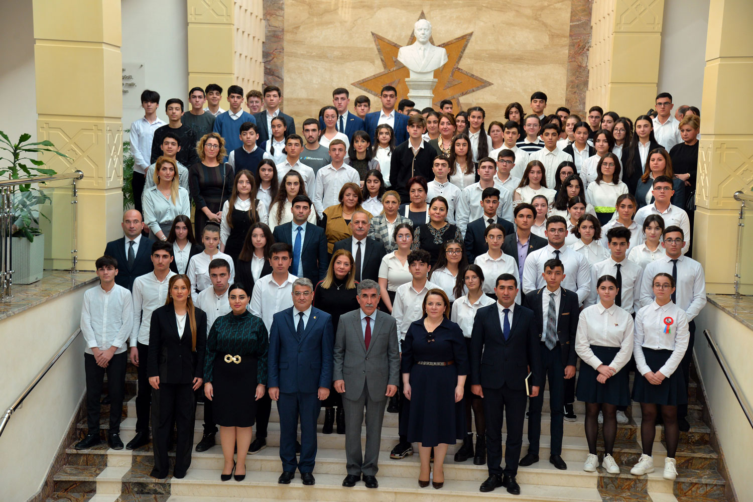 Heydər Əliyev irsinin öyrədilməsi ilə bağlı dərslərin keçirilməsinə başlanılıb