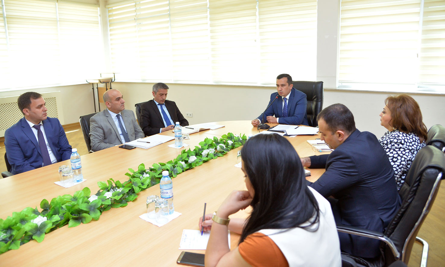 Məktəb direktorlarının iştirakı ilə müşavirə