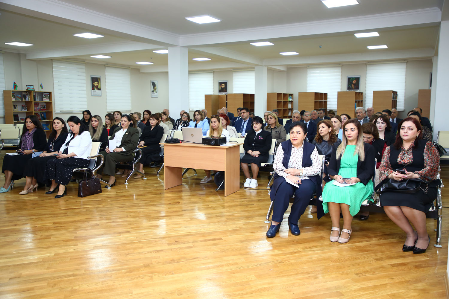 Seminarlar başa çatıb
