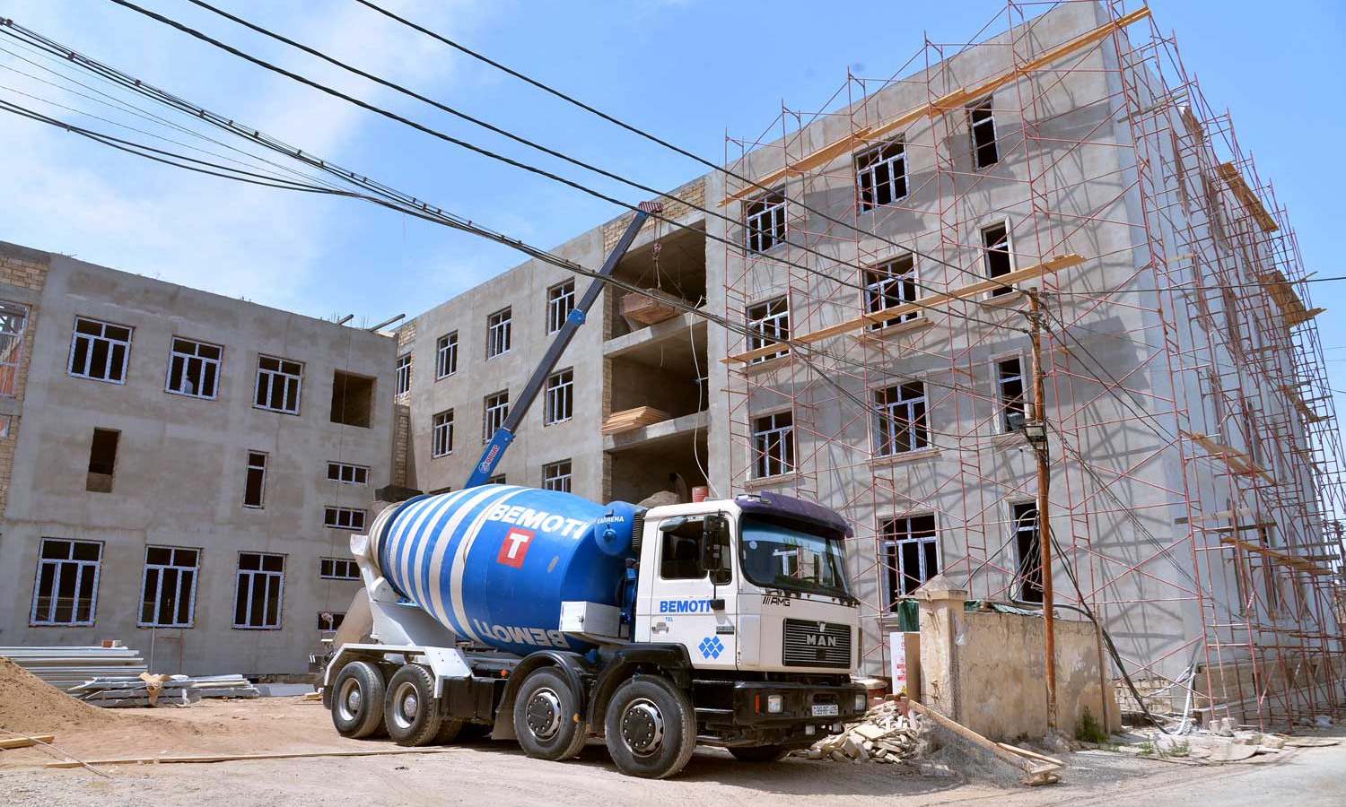 Məktəb infrastrukturu yenilənir