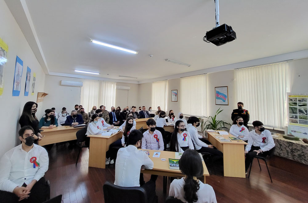Ümumdünya Mülki Müdafiə Gününə həsr olunmuş “Açıq dərs”lər
