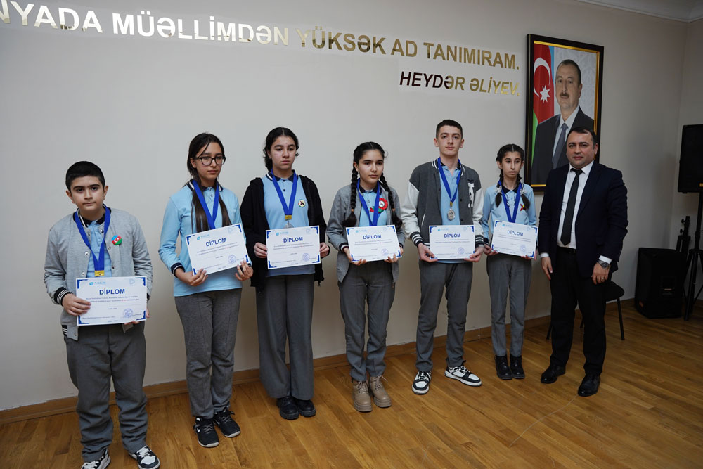 Paytaxt məktəbliləri arasında intellektual oyun keçirilib
