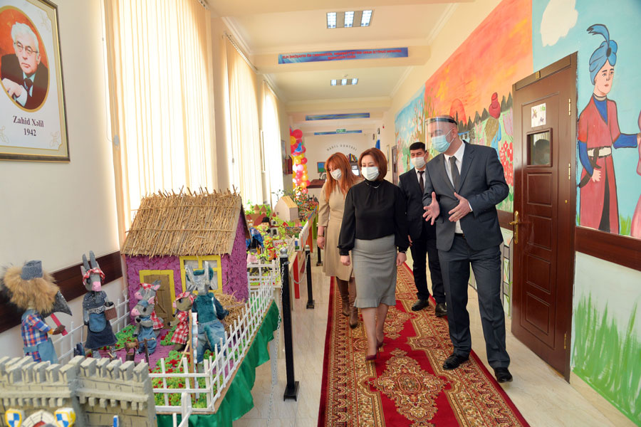 BŞTİ müdiri “Zəfər tarixi” muzeyi ilə tanış olub