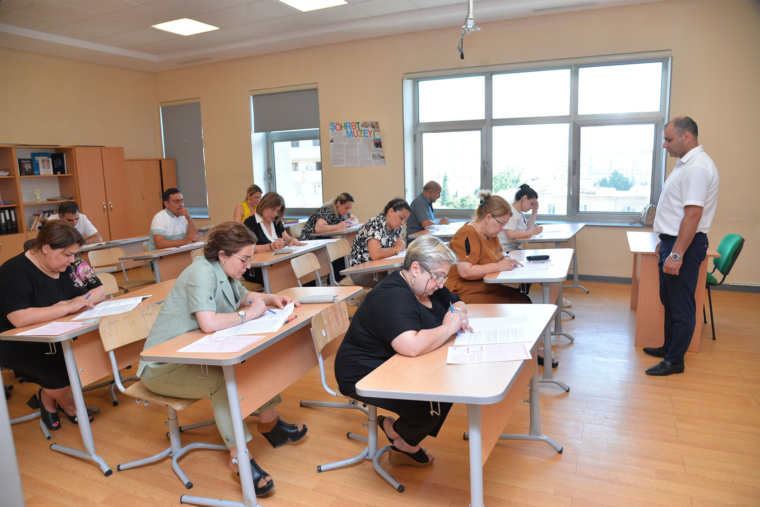 Direktor vəzifəsinə işə qəbul müsabiqəsinin test imtahanı mərhələsi keçirilib