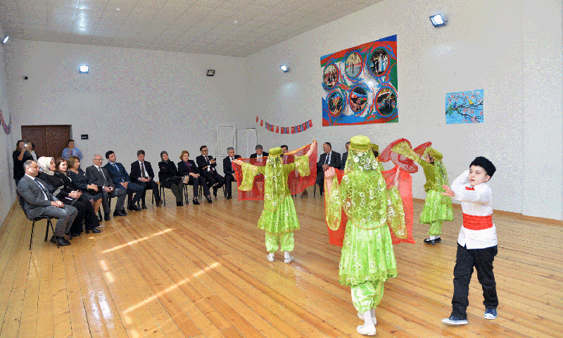 Türkiyəli qonaqlar xüsusi məktəbdə olub