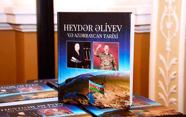 Paytaxt məktəblilərinin müəllifi olduğu növbəti kitab çap edilib