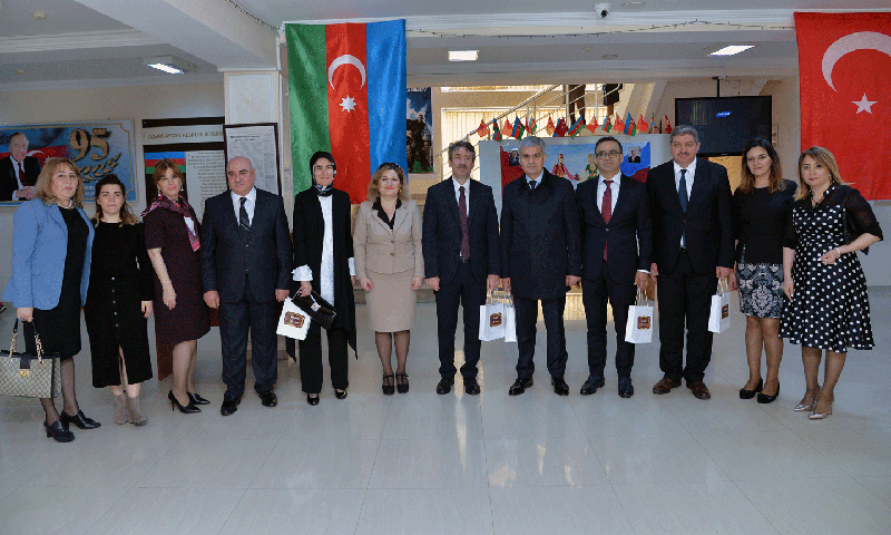 Türkiyəli qonaqlar inklüziv təhsil siniflərində