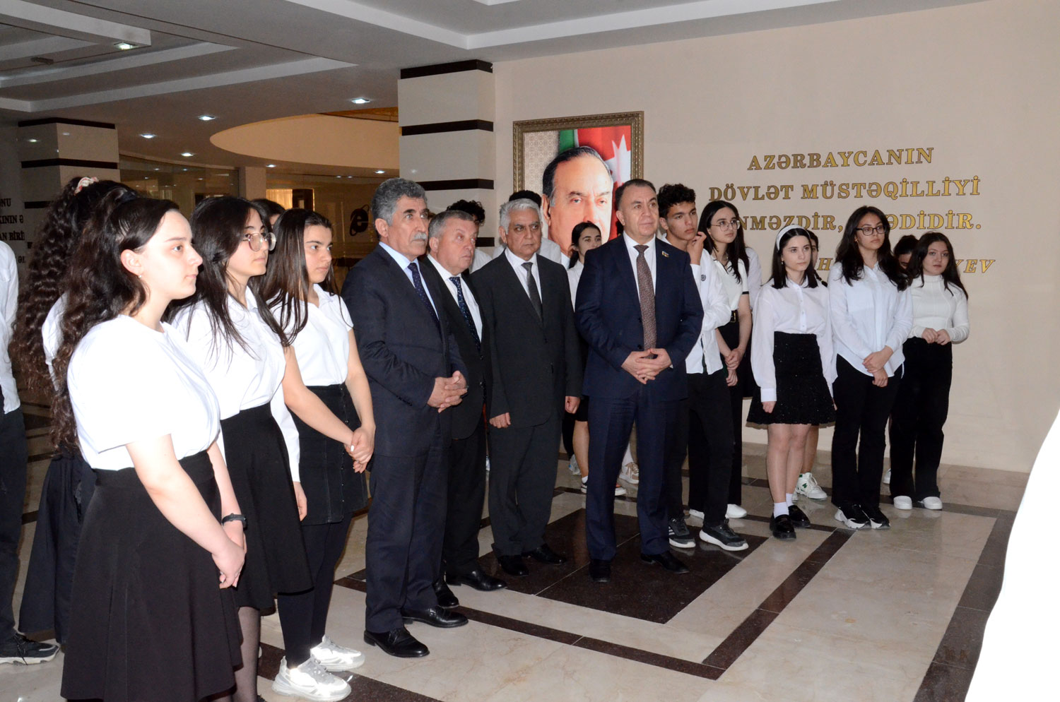 Dahi Lider Heydər Əliyev və akademik Zərifə Əliyevaya həsr olunan seminar keçirilib