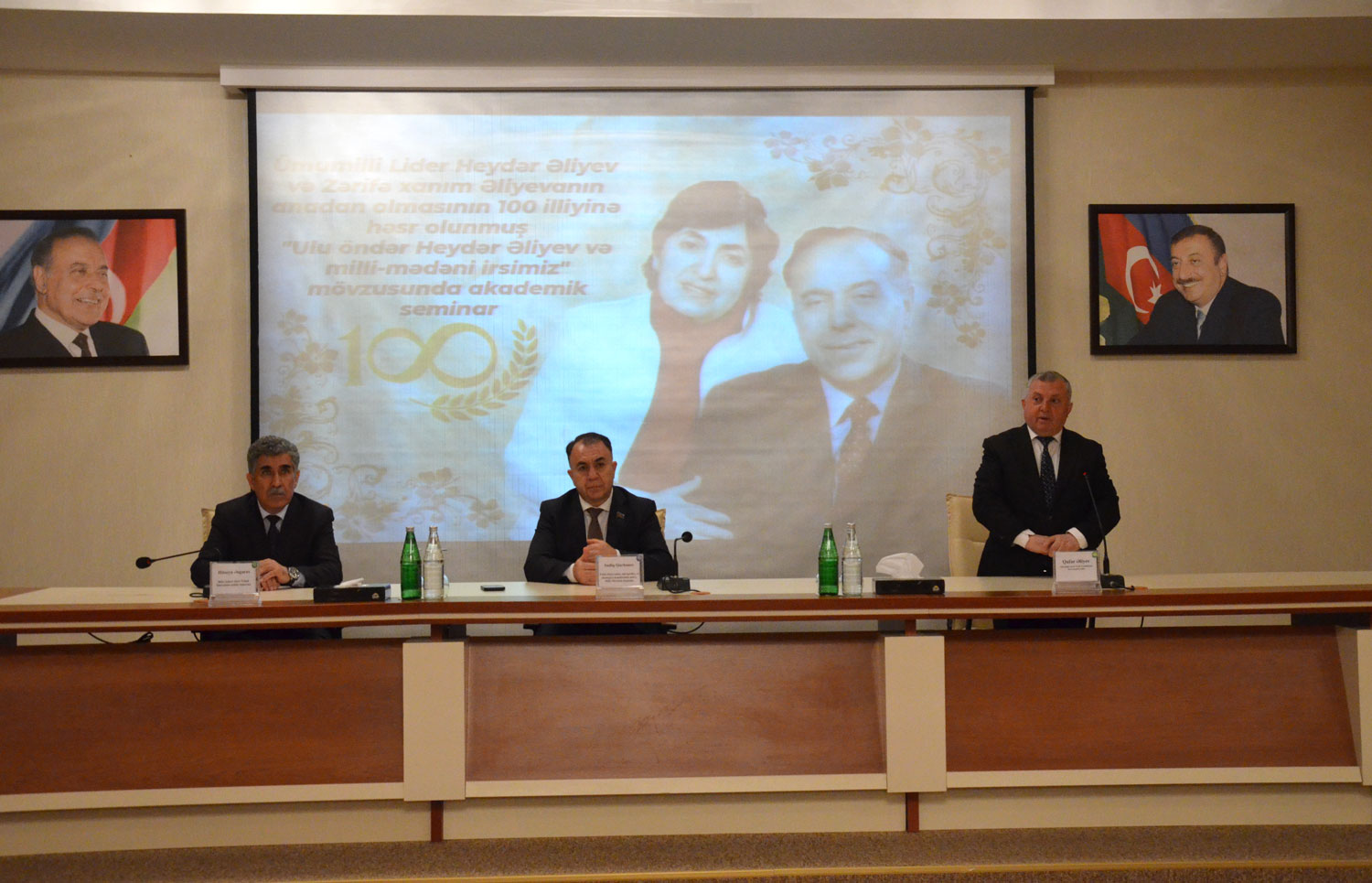 Dahi Lider Heydər Əliyev və akademik Zərifə Əliyevaya həsr olunan seminar keçirilib