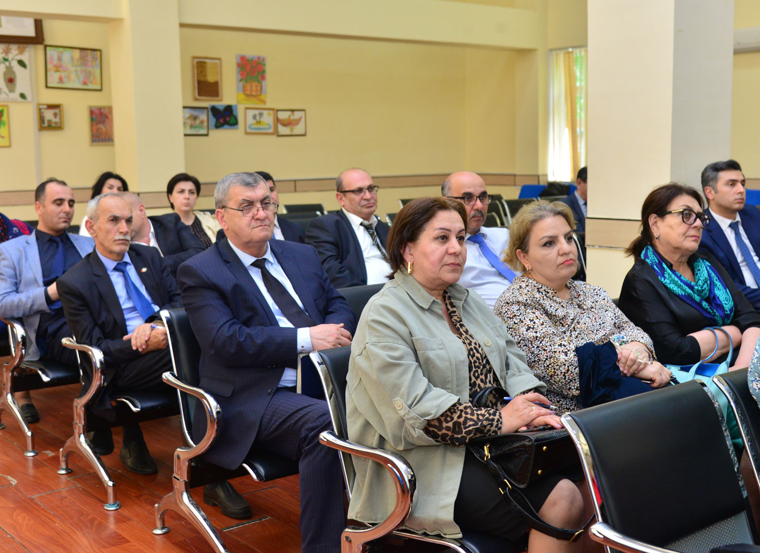 Məktəb direktorları ilə keçirilən seminar-görüşlər başa çatıb