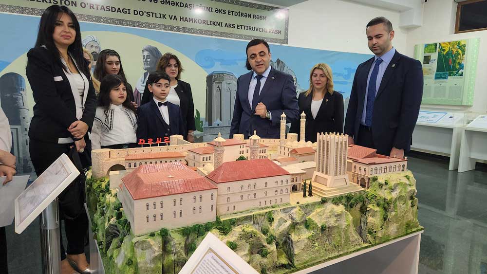 Paytaxt məktəblilərinin Özbəkistana səfəri başa çatıb