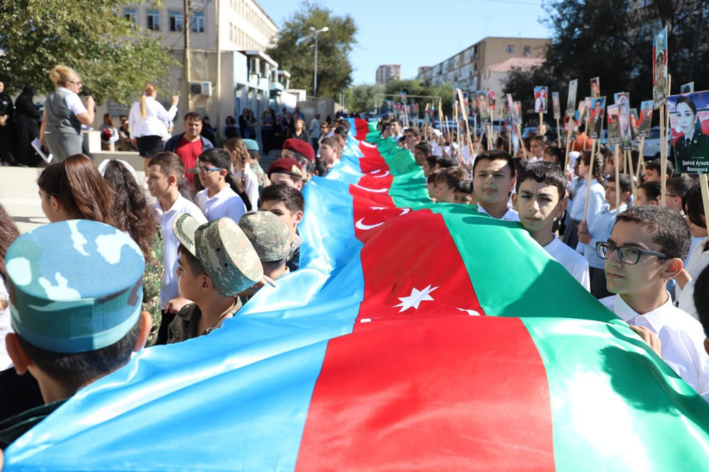 Paytaxt məktəblərində Anım Günü tədbirləri