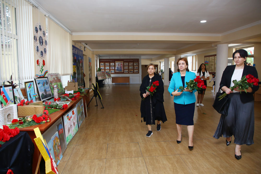 BŞTİ müdiri şəhid ailələri ilə görüşüb