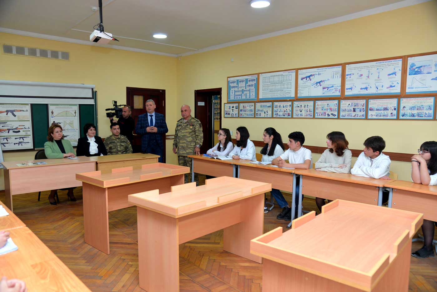 Pilot layihələr tətbiq olunan siniflərdə “Açıq dərs”lər keçirilib