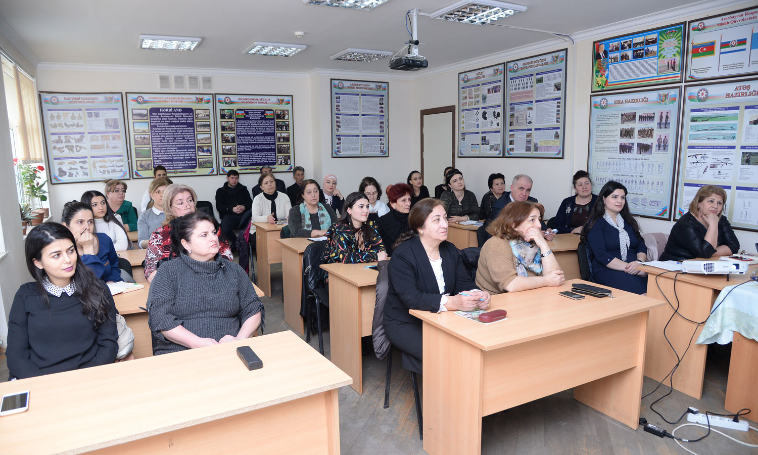 “Məktəb seminarları” başa çatıb