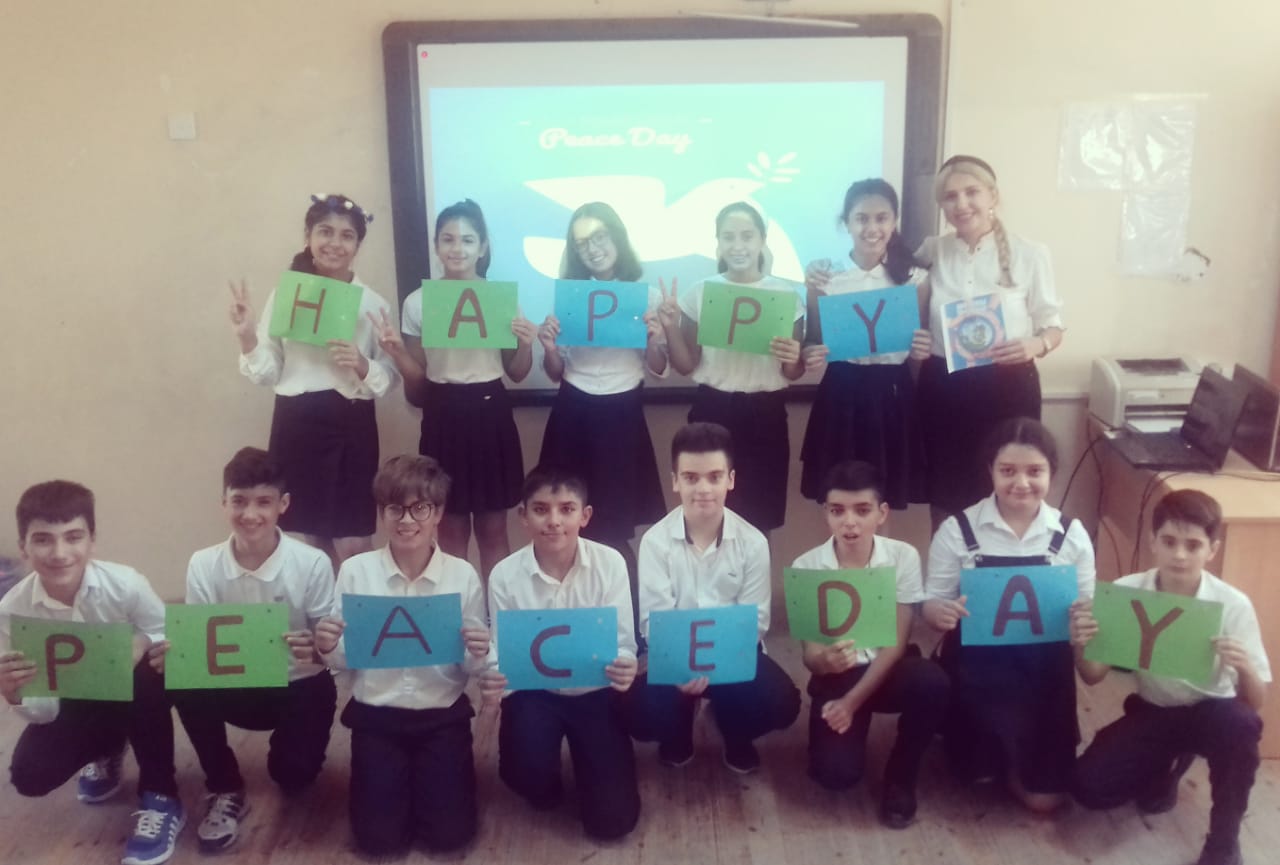 Paytaxt məktəblərində Beynəlxalq Sülh Günü