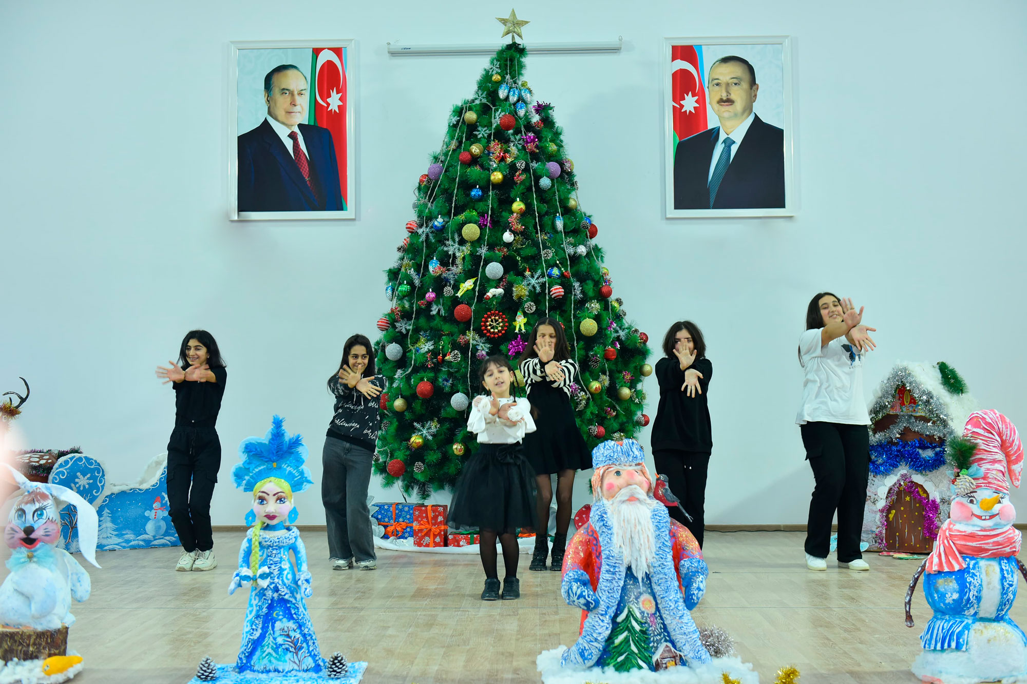 İnternat şagirdlərinin bayram sevinci