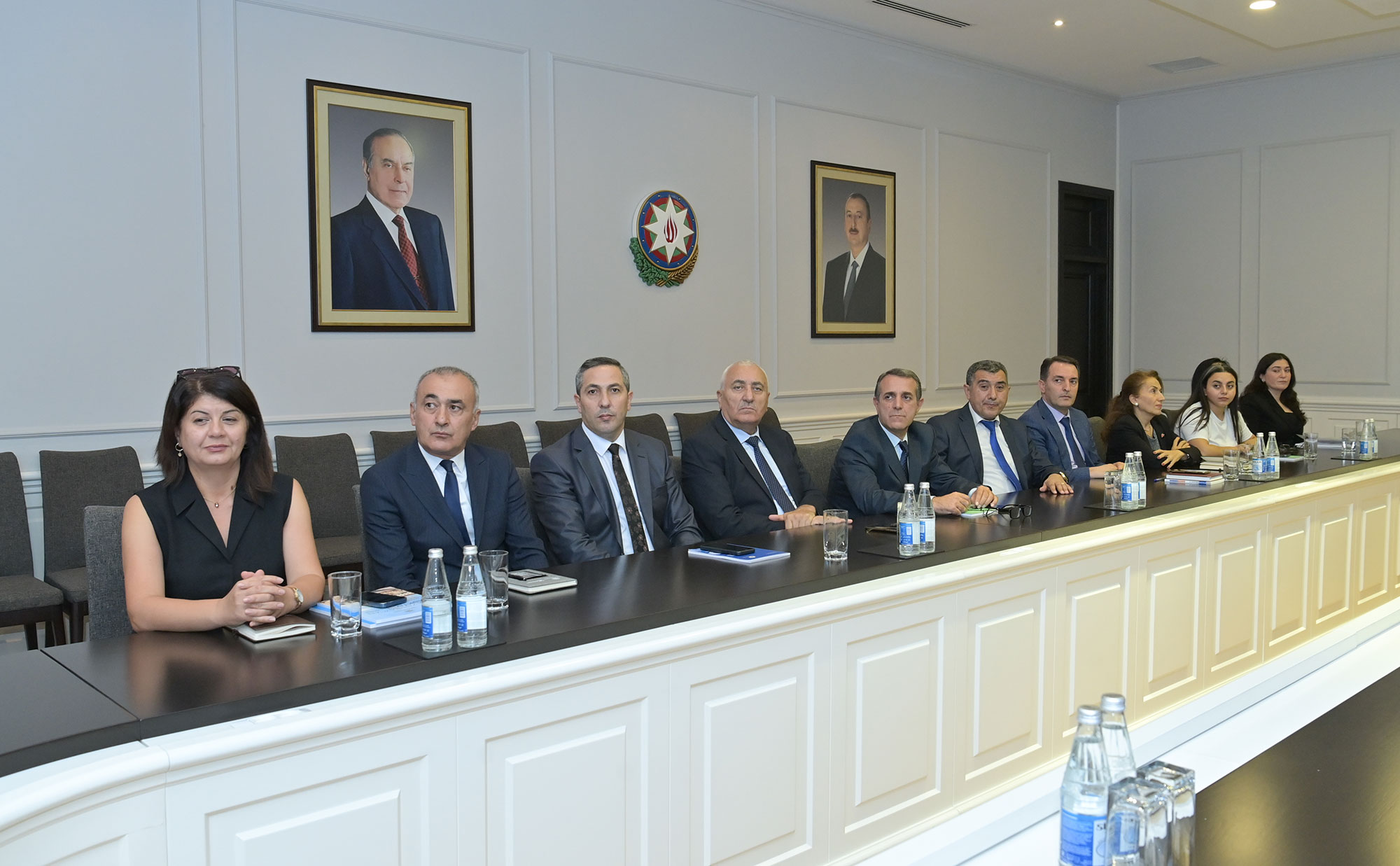 Elm və Təhsil Nazirliyinin mətbu orqanlarının nümayəndələri ilə görüş keçirilib