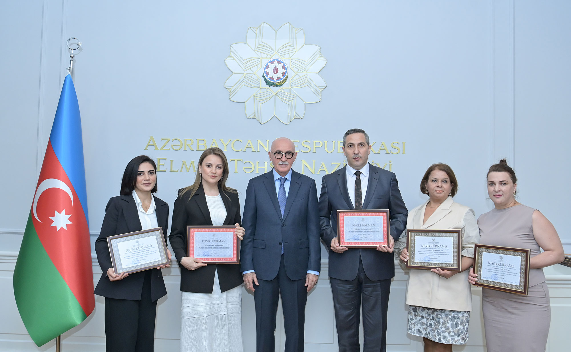 Elm və Təhsil Nazirliyinin mətbu orqanlarının nümayəndələri ilə görüş keçirilib