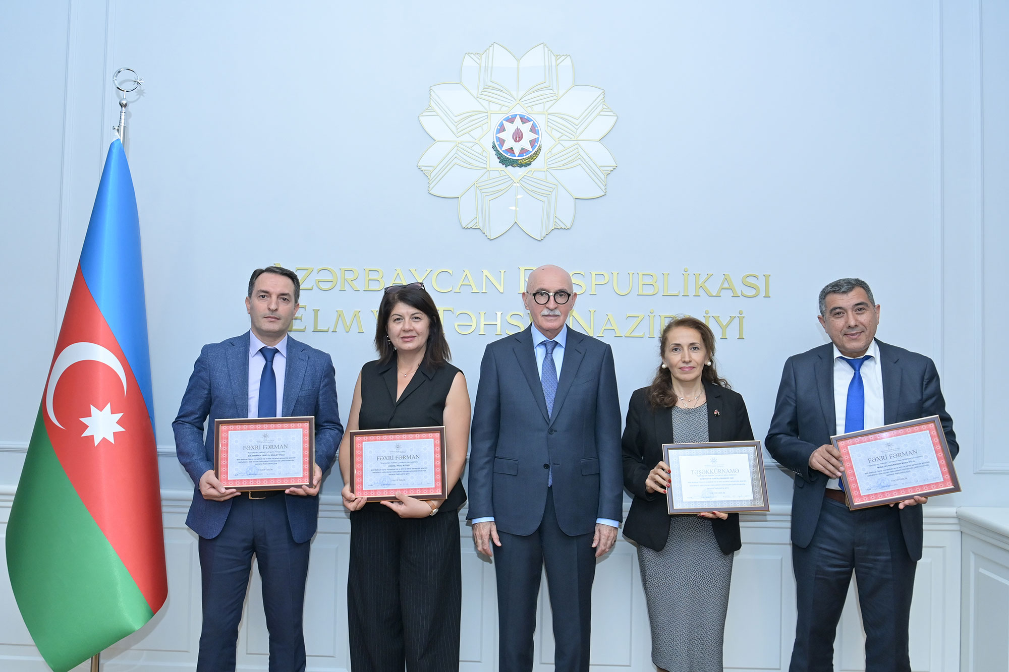 Elm və Təhsil Nazirliyinin mətbu orqanlarının nümayəndələri ilə görüş keçirilib