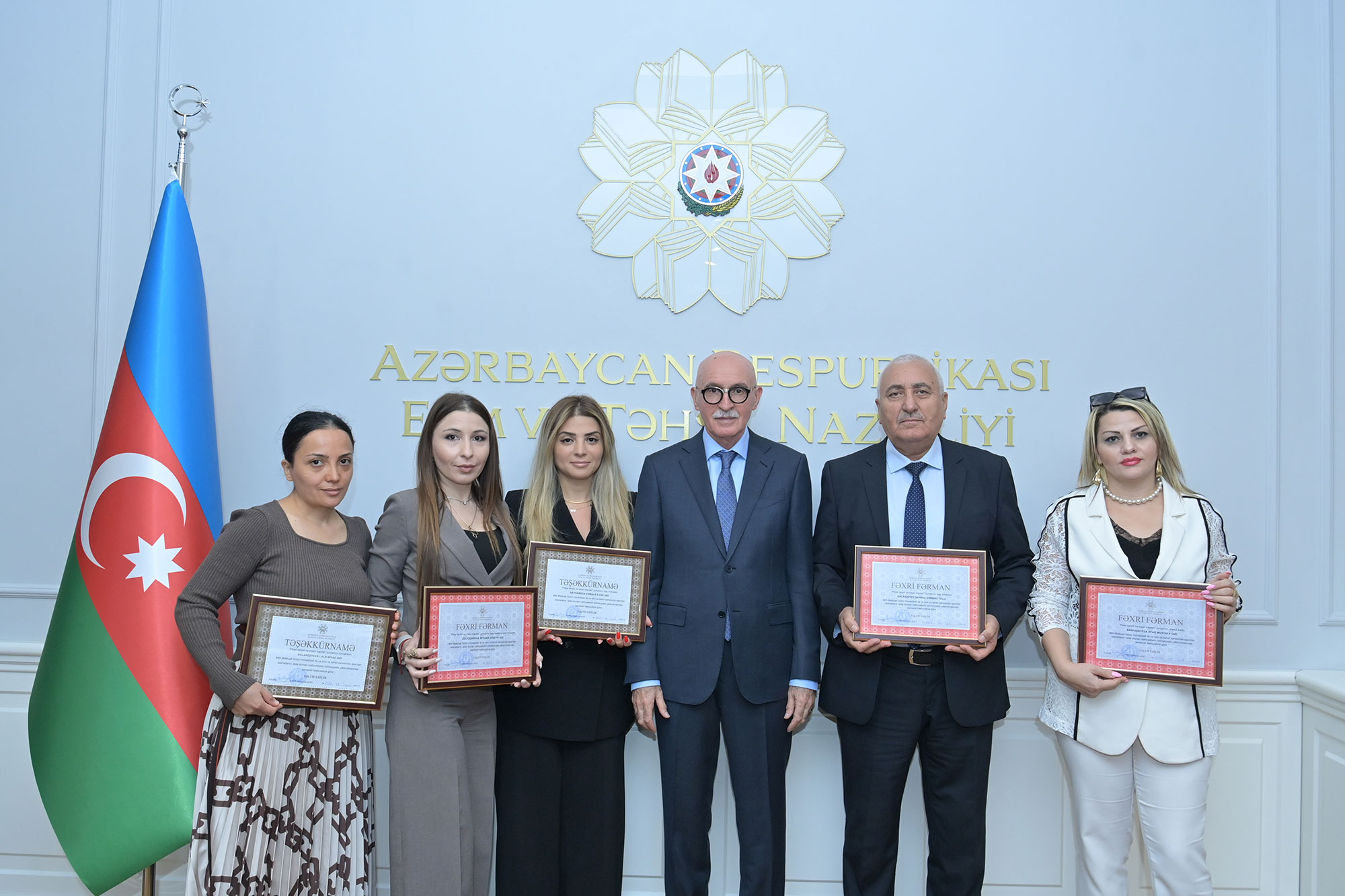 Elm və Təhsil Nazirliyinin mətbu orqanlarının nümayəndələri ilə görüş keçirilib