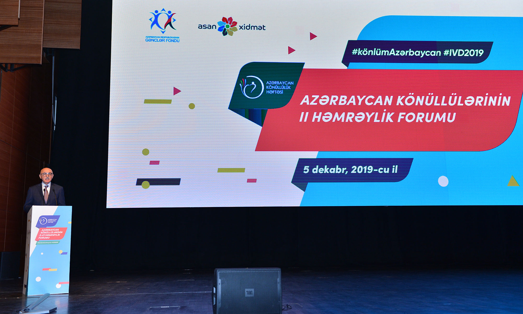 Gəlin, hamımız bir könüllü olaq