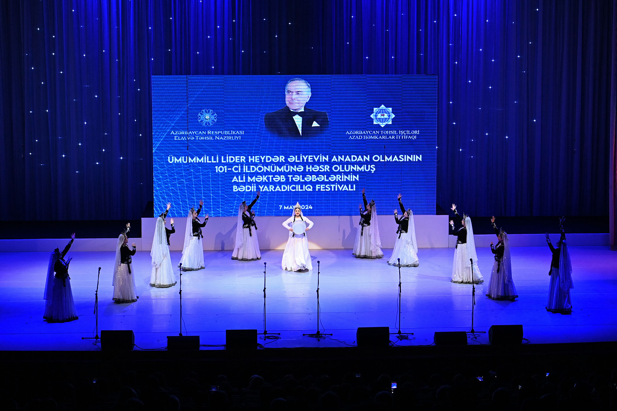 Tələbələr arasında keçirilən bədii yaradıcılıq müsabiqə-festivalının yekun konserti keçirilib