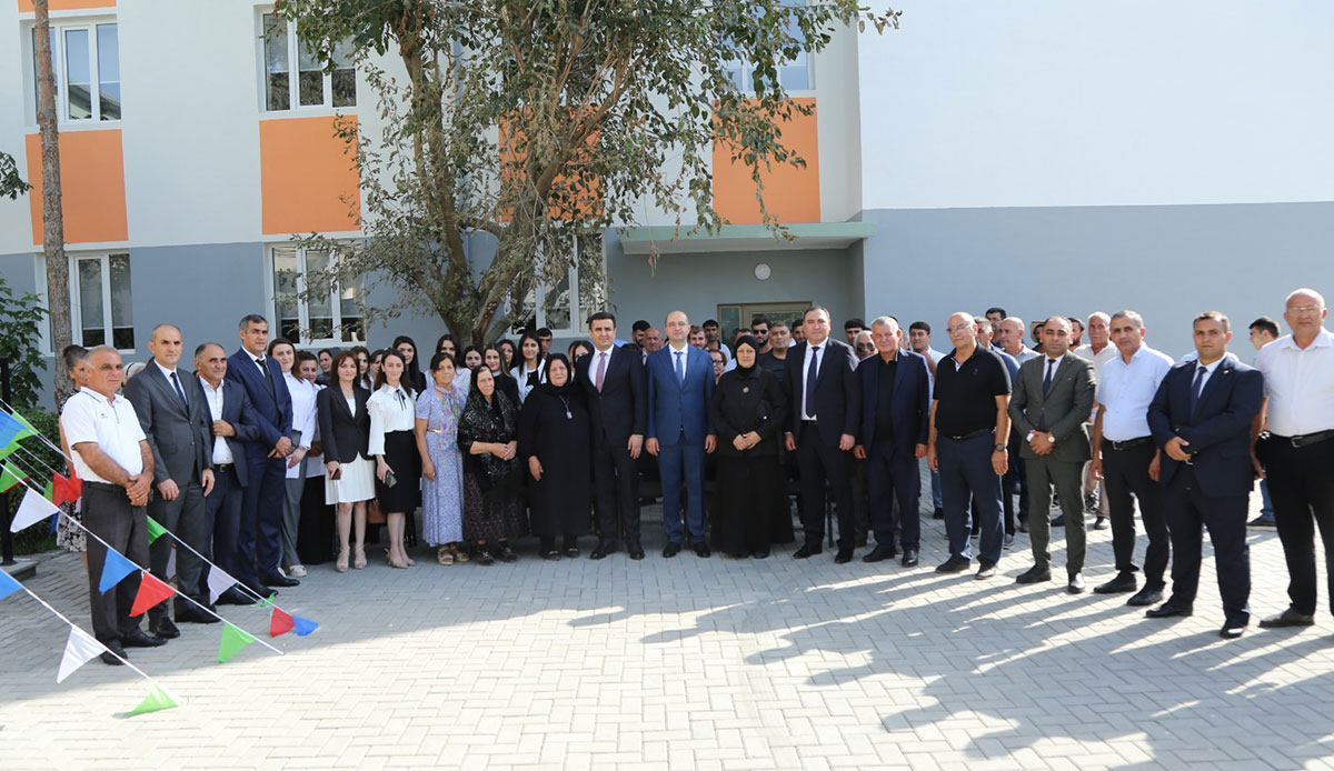 Qara Nuru kənd tam orta məktəbinin yeni binası istifadəyə verilib
