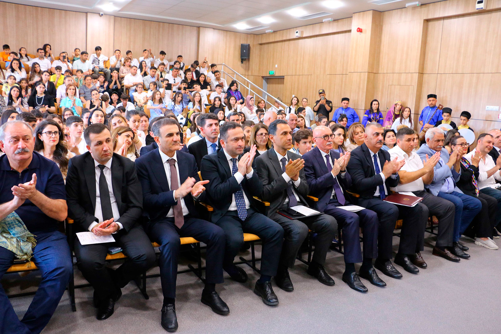 Füzulidə “Milli qurtuluşdan zəfərə” məktəblilərin yaradıcılıq festivalı keçirilib