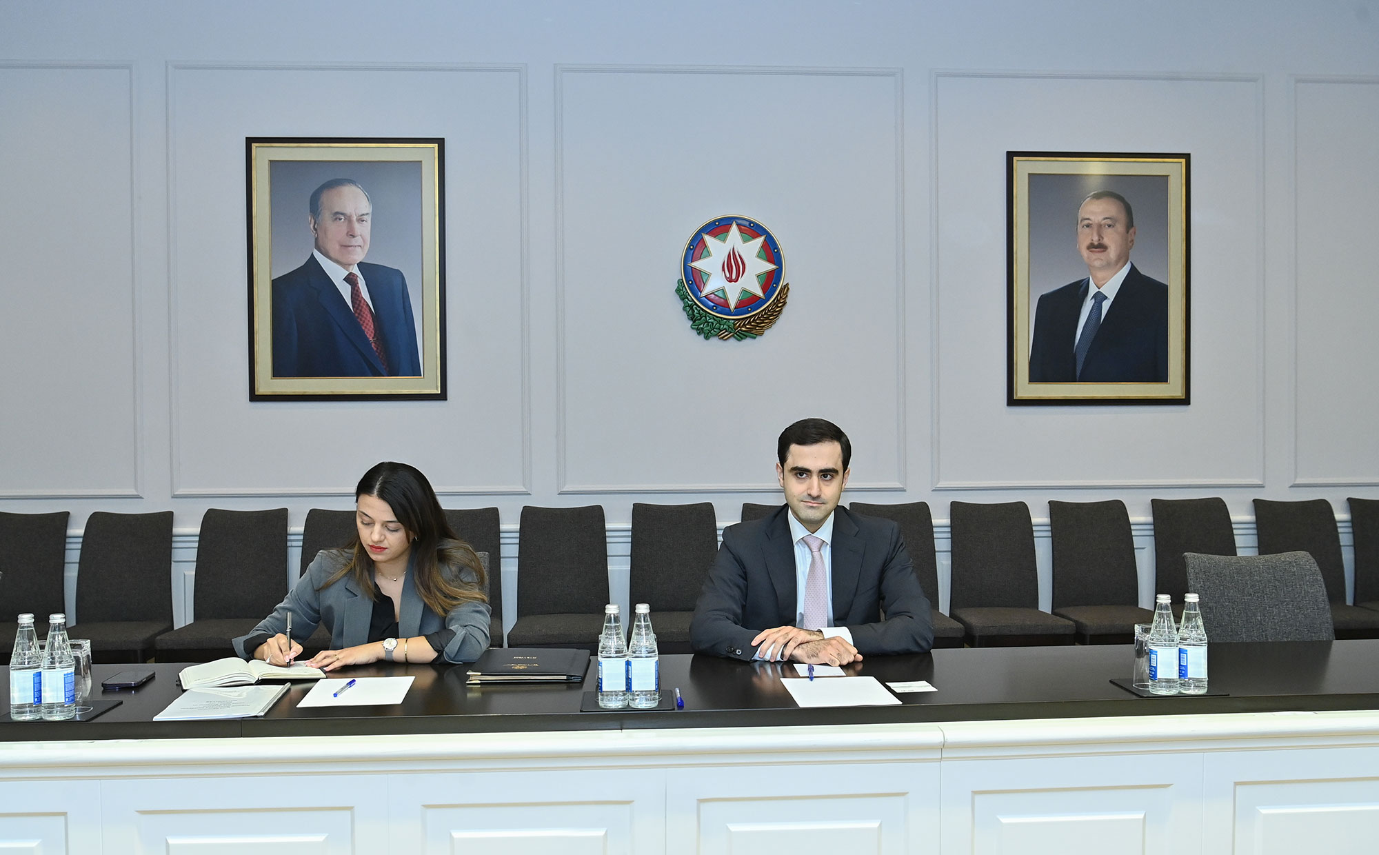 Həsən Həsənli İsrail Dövlətinin Regional Əməkdaşlıq Nazirliyinin Baş direktoru ilə görüşüb