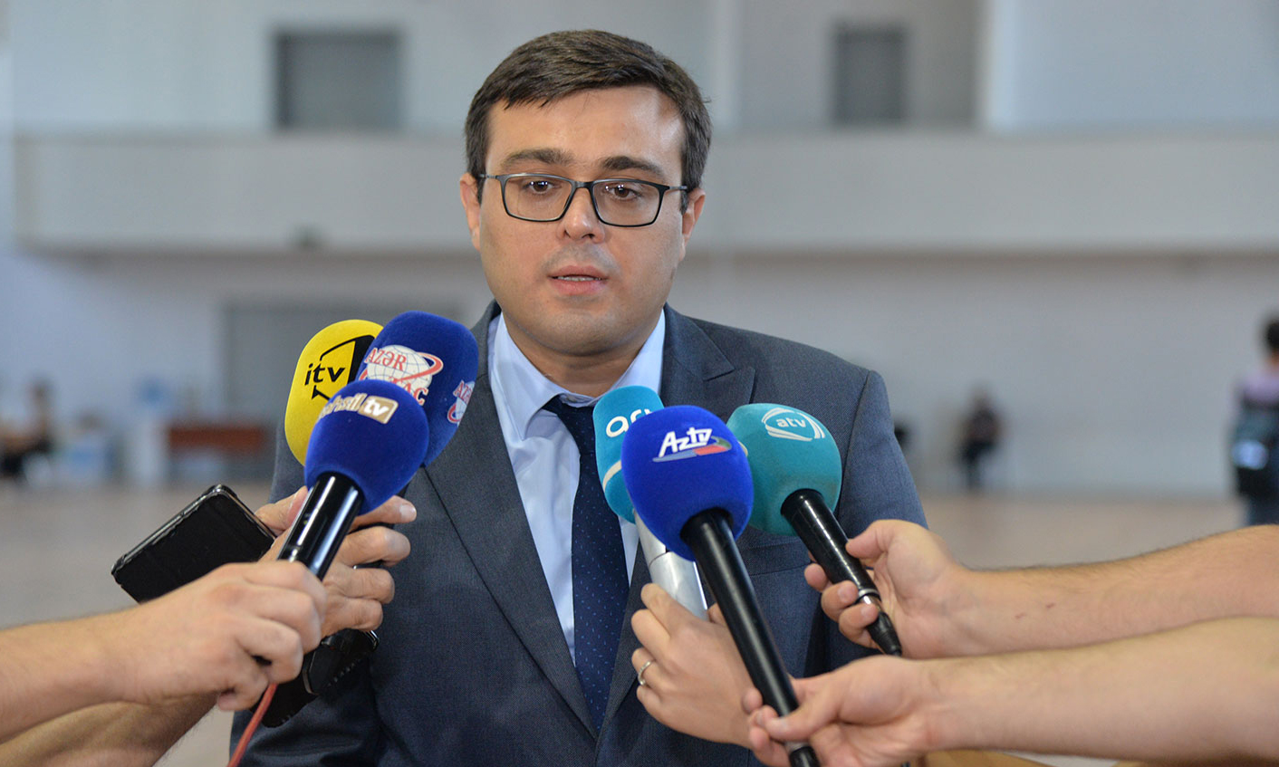 Media nümayəndələri müəllimlərin işə qəbulu üzrə müsahibə mərhələsini izləyib