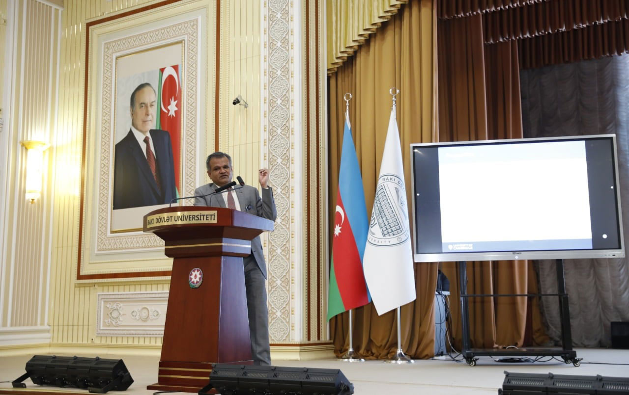 Mərkəzi Asiya Forumunun direktoru ilə görüş keçirilib