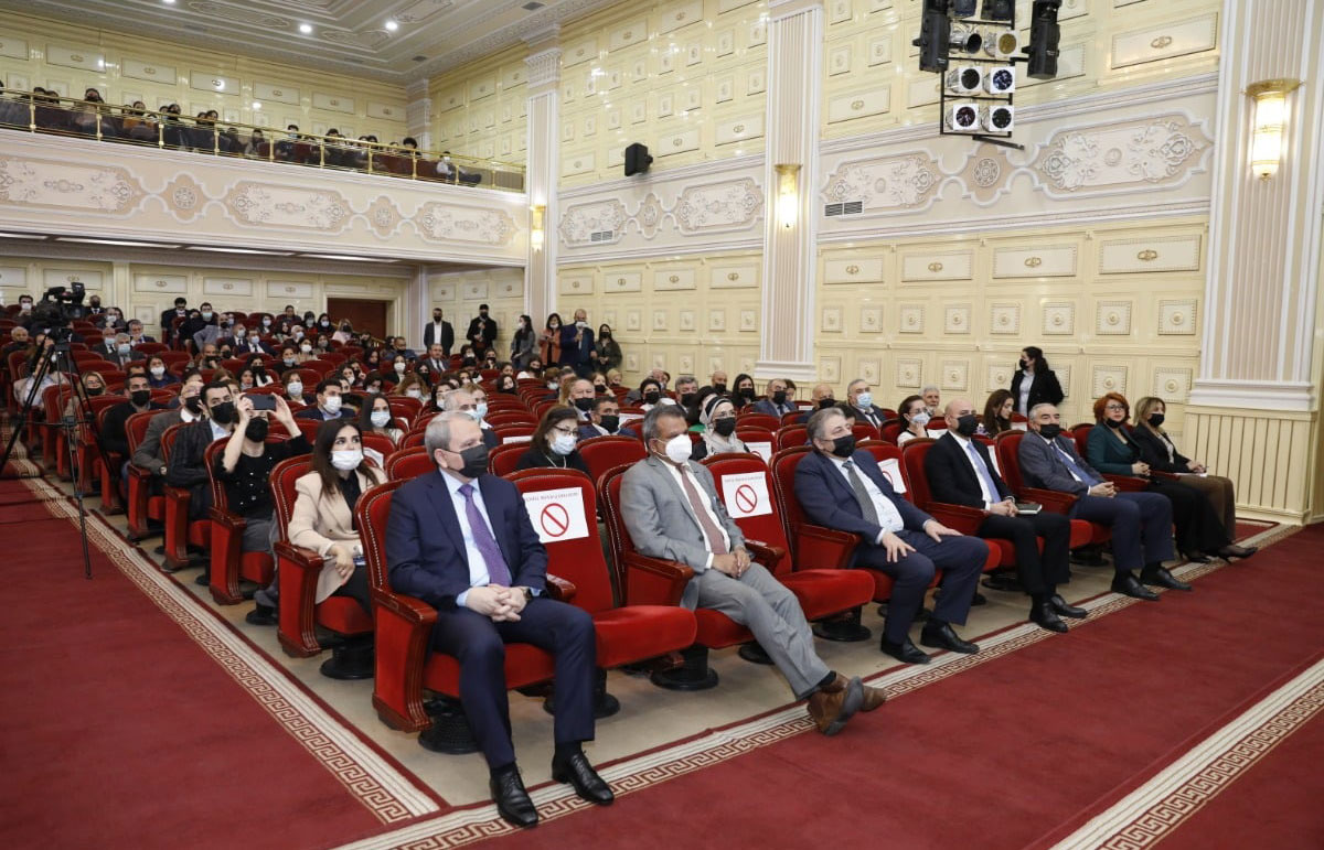 Mərkəzi Asiya Forumunun direktoru ilə görüş keçirilib