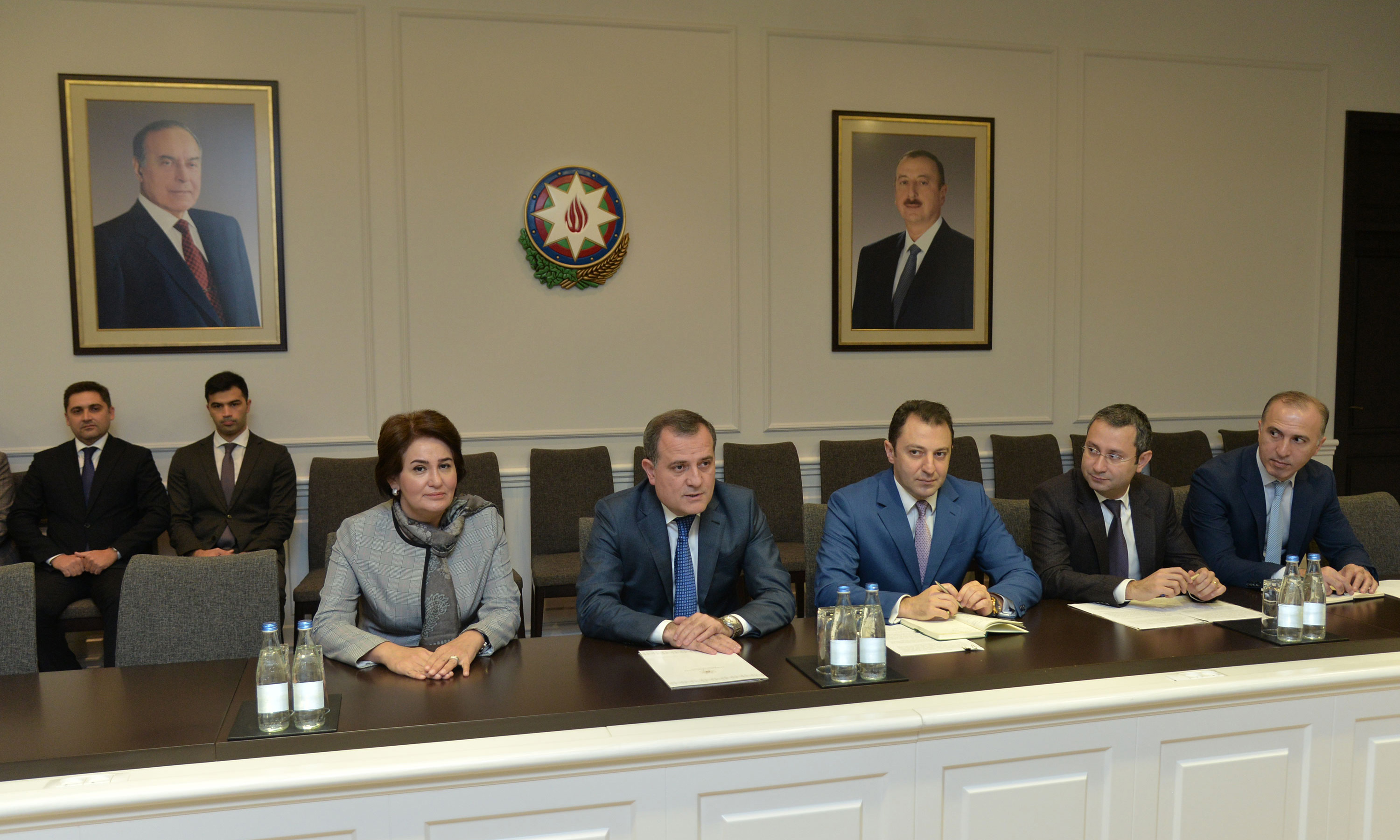 Təhsil naziri yüksək nəticə göstərən idmançılarla görüşüb