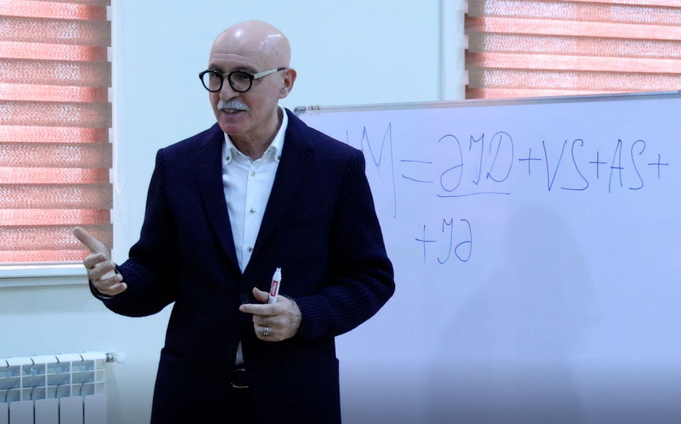 Dövlət Proqramı məzunları ilə şəhid övladlarının görüşü