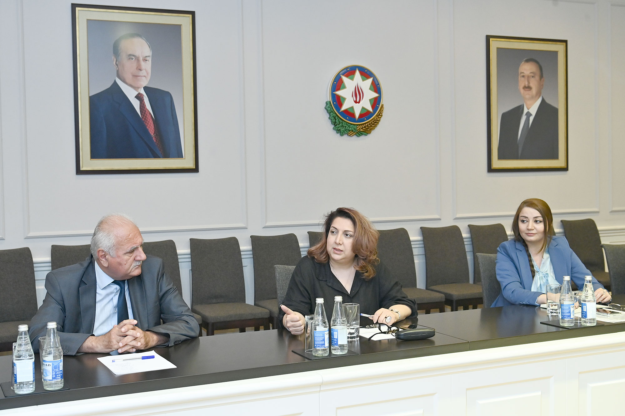 Elm və təhsil naziri İctimai Şuranın üzvləri ilə görüşüb
