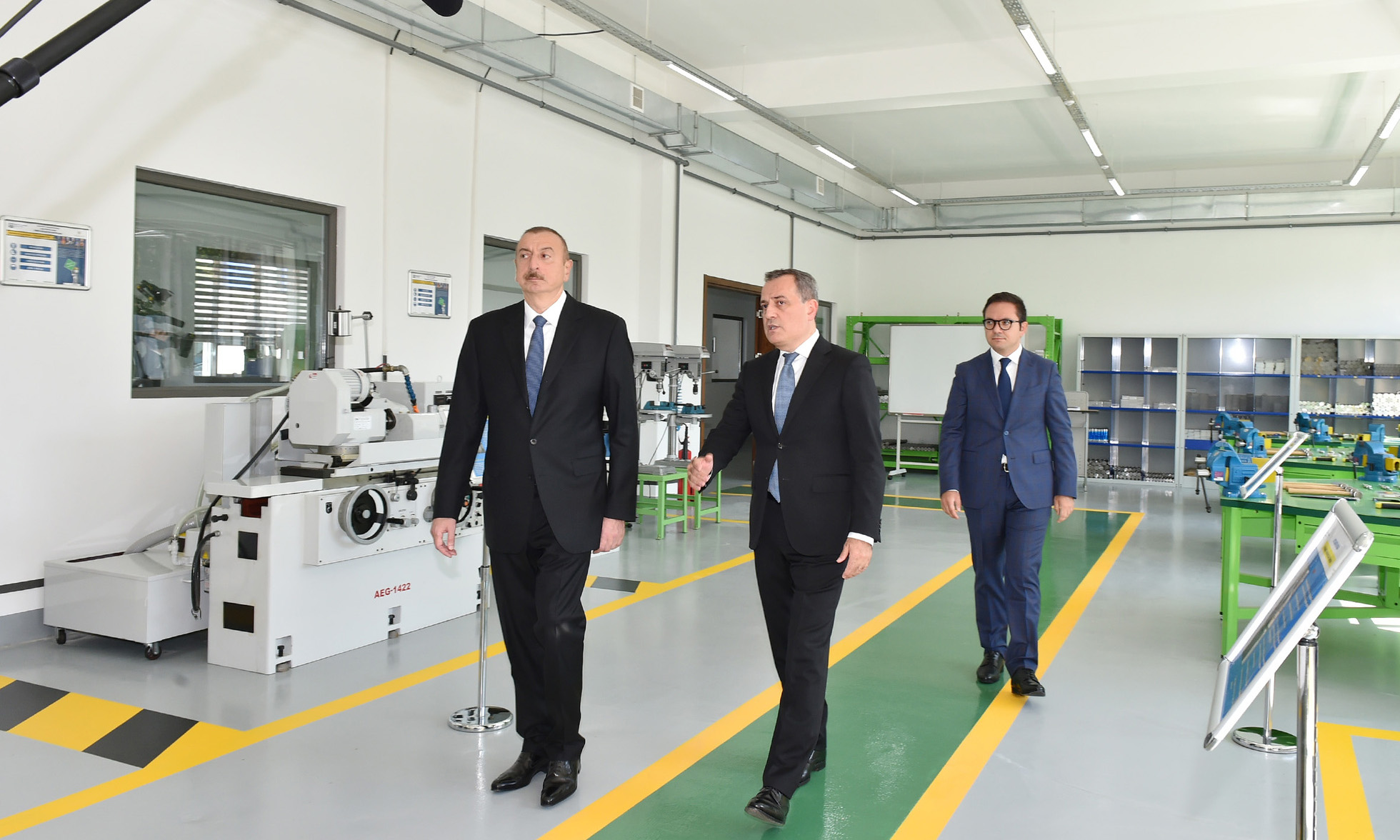 Prezident İlham Əliyev Sənaye və İnnovasiyalar üzrə Bakı Dövlət Peşə Təhsil Mərkəzinin açılışında iştirak edib