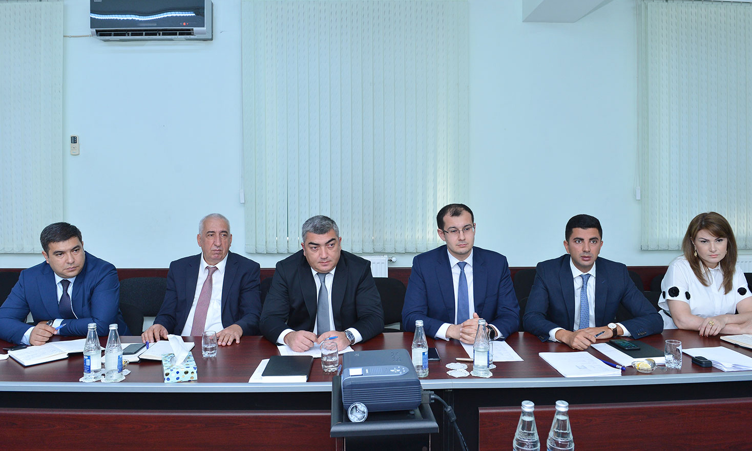Direktorların işə qəbulu üzrə müsahibə mərhələsi davam edir