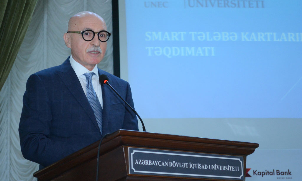 “Smart tələbə kartı”nın ilk istifadəçiləri UNEC tələbələri oldu