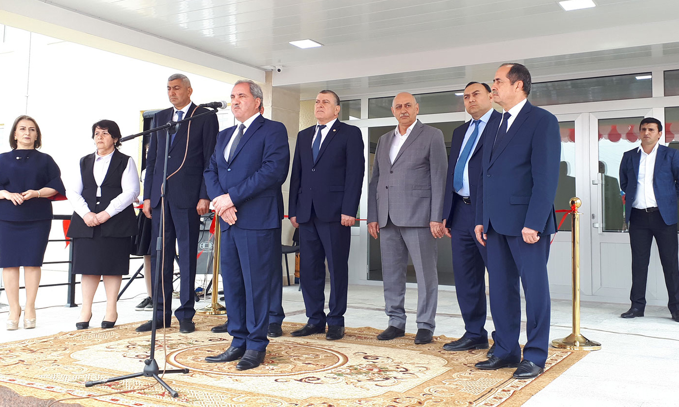 Saatlıda məktəb açılışı