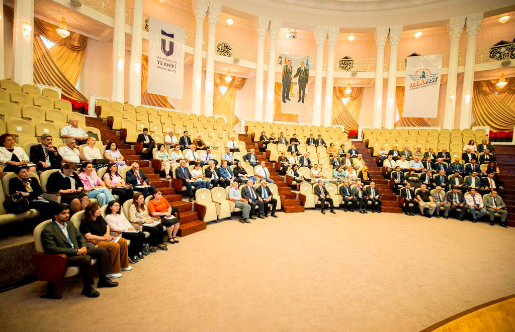 Elmi nəşrlərlə bağlı görüş keçirilib