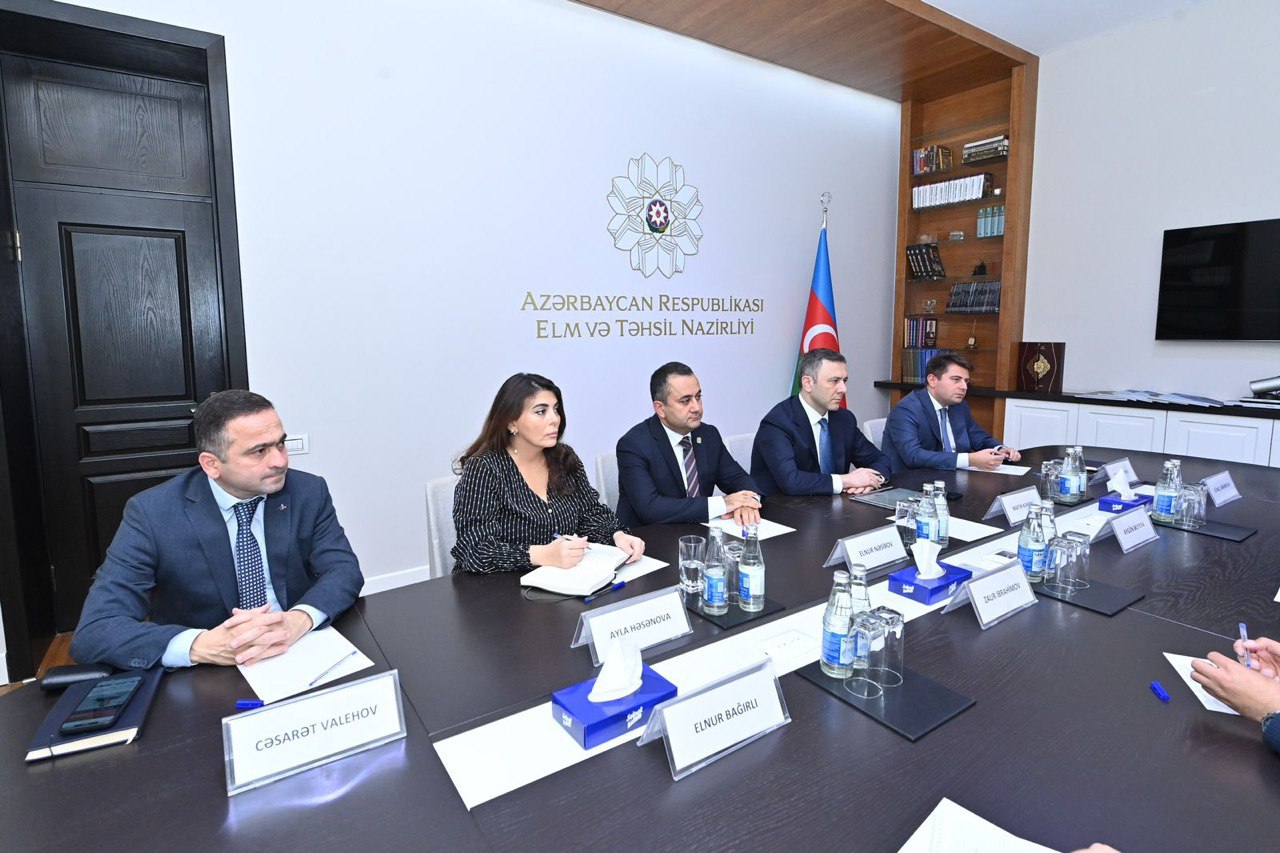Elm və Təhsil Nazirliyi ilə QHT-lərə Dövlət Dəstəyi Agentliyi arasında görüş keçirilib