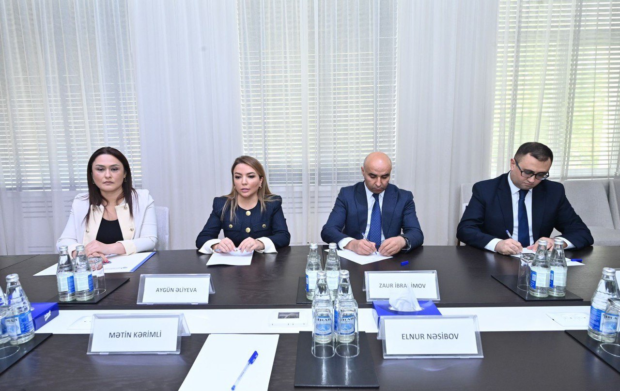 Elm və Təhsil Nazirliyi ilə QHT-lərə Dövlət Dəstəyi Agentliyi arasında görüş keçirilib