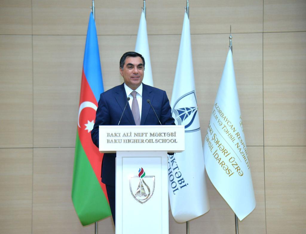 II Bakı Elm Olimpiadasının qalibləri mükafatlandırılıb