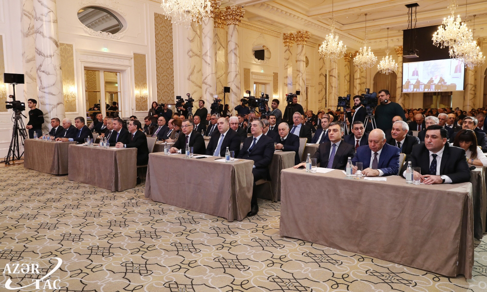 “Rəqəmsal iqtisadiyyat, müasir çağırışlar və real imkanlar” mövzusunda konfrans